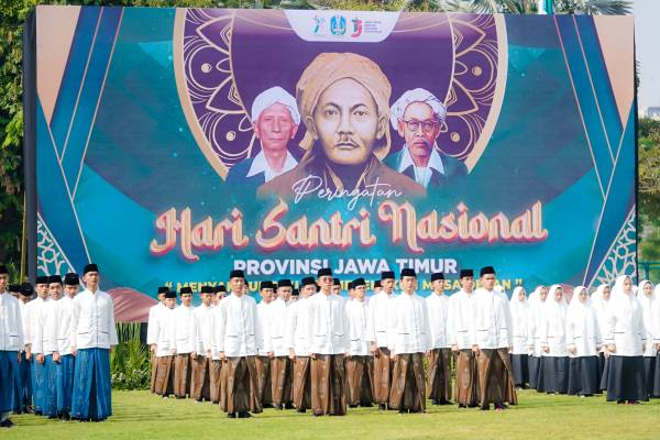 Hari Santri Tahun 2024,Pj. Gubernur Jatim: Santri Jawa Timur Harus Multitalenta