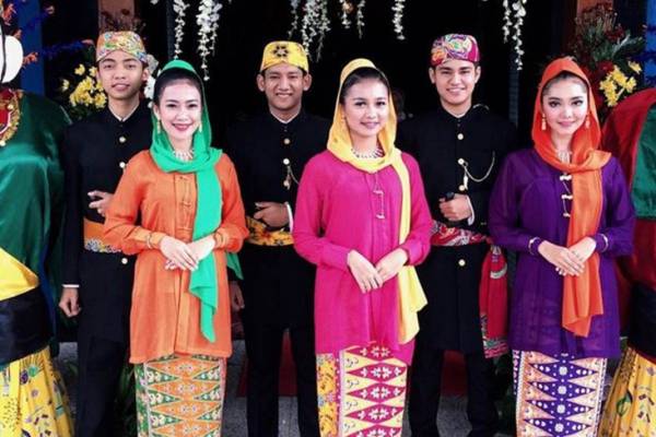 Filosofi dan Keunikan Pakaian Adat Betawi