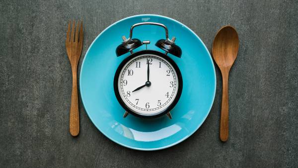 Intermittent Fasting vs. Puasa Ramadan: Apa Bedanya dan Mana yang Lebih Sehat?