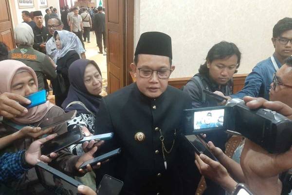 Pemprov Jatim Alokasikan Rp 800 Miliar untuk Program Makan Bergizi Gratis