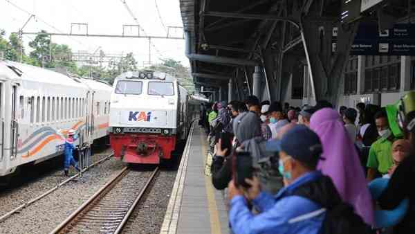 Jawa Timur Jadi Tujuan Mudik Terbanyak  Kedua, Ini Kesiapan Pemprov Hadapi Lebaran 2025