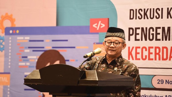 Kemendikdasmen Bahas Pembelajaran Coding dan AI untuk Siswa SD