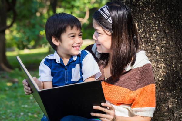 Untuk para Ibu, Berikut Cara Mengajarkan Etika Baik ke Anak