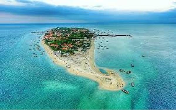 Gili Ketapang, Surga Tersembunyi di Laut Banyuwangi