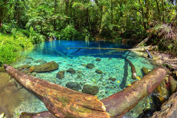 Danau Kaco: Keindahan Mistis di Jantung Hutan Kerinci