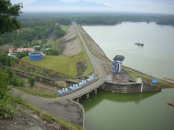 Fakta Mengejutkan di Waduk Gajah Mungkur