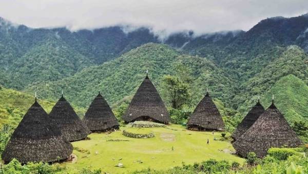 Keindahan Wae Rebo, Desa di Atas Awan yang Diakui Dunia